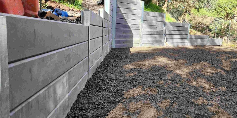 Retaining Walls - Hammer Excavation